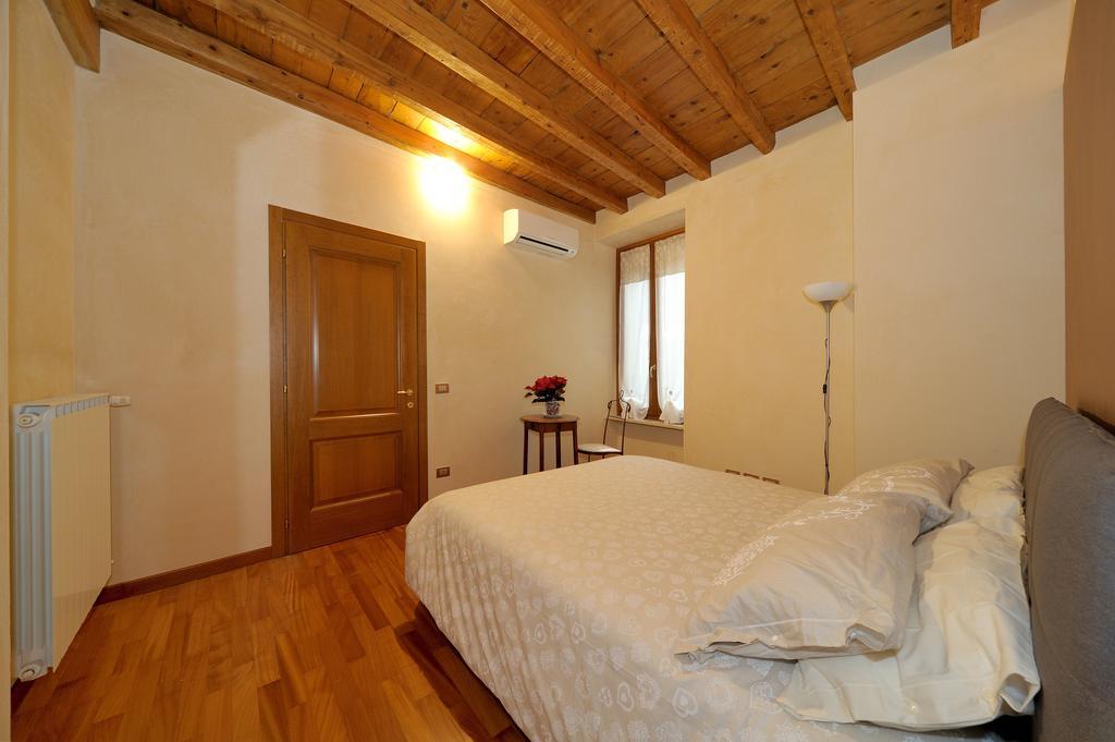 Apartamento Antico Palazzo Signorile Saló Exterior foto